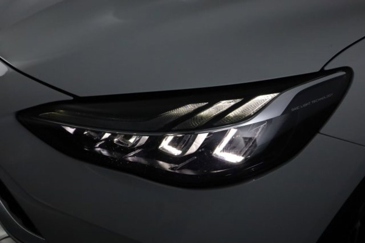 Mg EHS Plug-in Hybrid Exclusive (9)