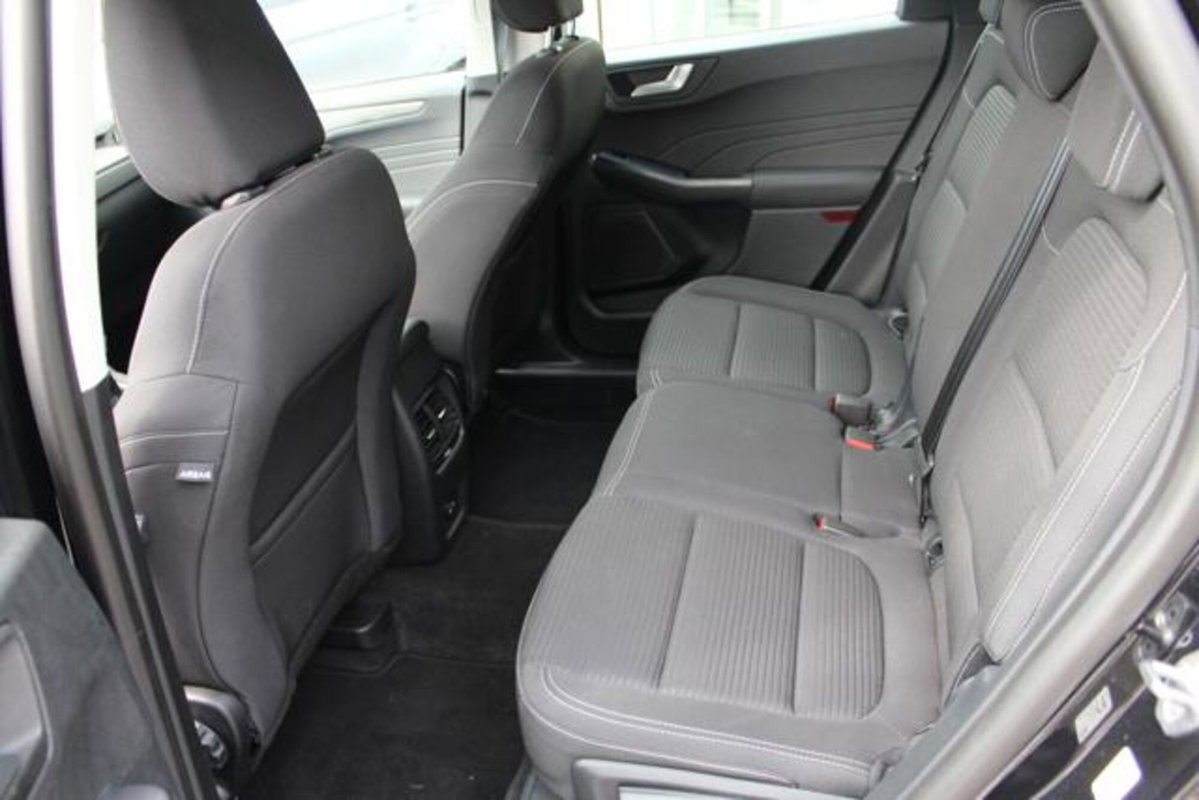 Ford Kuga 2.0 EcoBlue Hybrid 150 CV 2WD Titanium (8)
