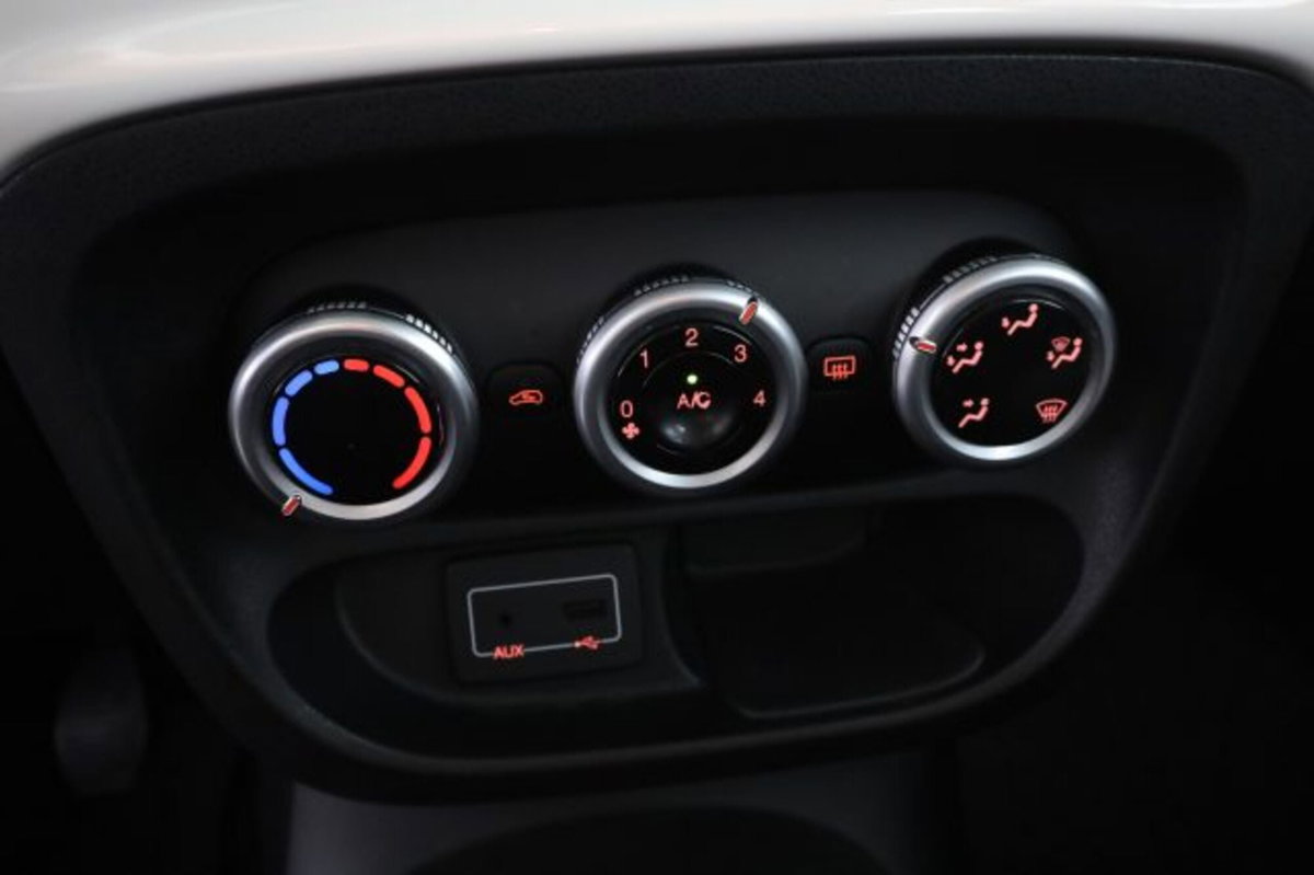 Fiat 500L 1.3 Multijet 95 CV Pop Star (9)