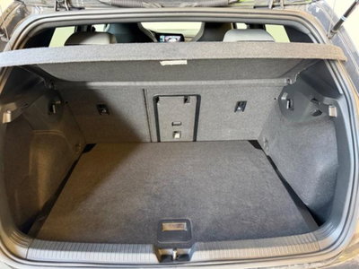 Volkswagen Golf 2.0 TDI 150 CV DSG SCR R-Line (12)