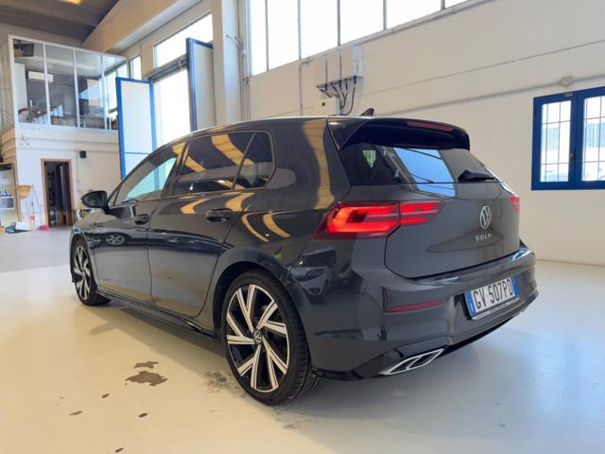 Volkswagen Golf 2.0 TDI 150 CV DSG SCR R-Line (3)