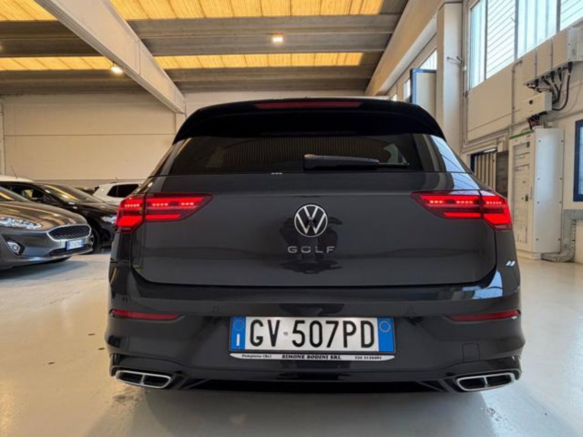 Volkswagen Golf 2.0 TDI 150 CV DSG SCR R-Line (4)