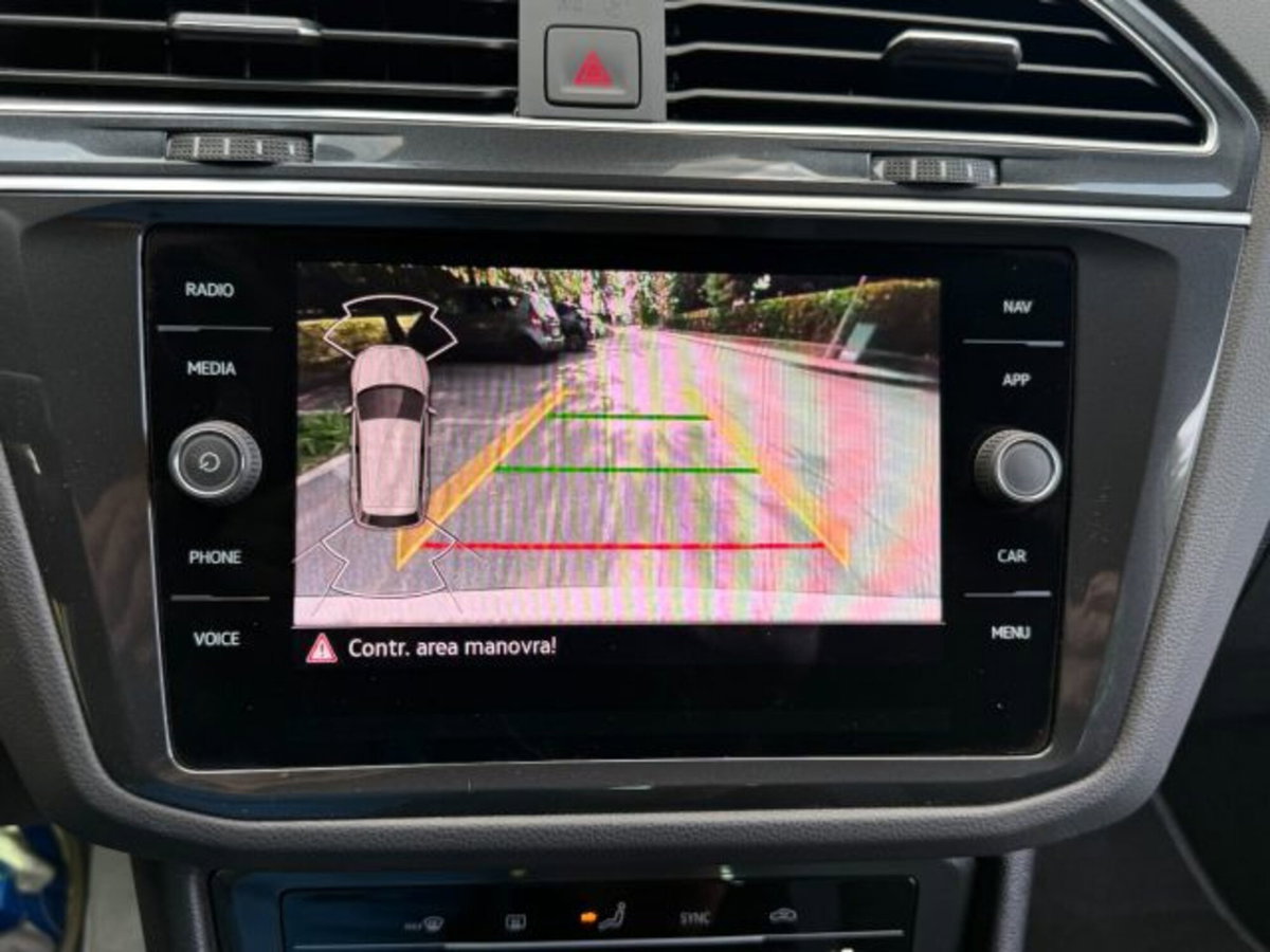 Volkswagen Tiguan 2.0 TDI 150 CV SCR DSG 4MOTION R-Line (12)