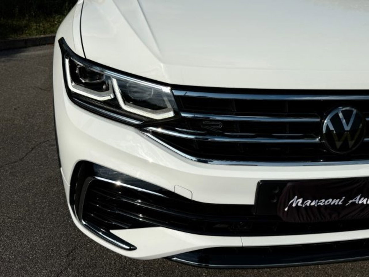 Volkswagen Tiguan 2.0 TDI 150 CV SCR DSG 4MOTION R-Line (18)