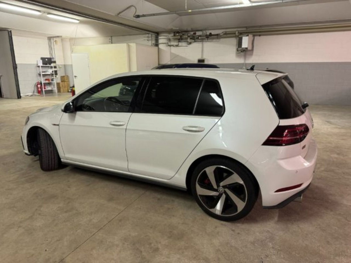 Volkswagen Golf GTI Performance 2.0 245 CV TSI DSG 5p. BMT (8)