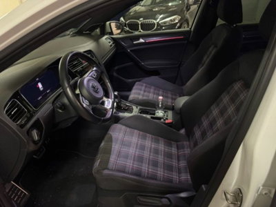 Volkswagen Golf GTI Performance 2.0 245 CV TSI DSG 5p. BMT (9)