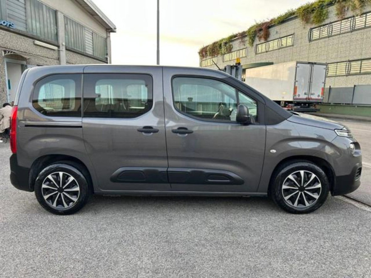 Citroen Berlingo PureTech 110 S&S XL Live (15)