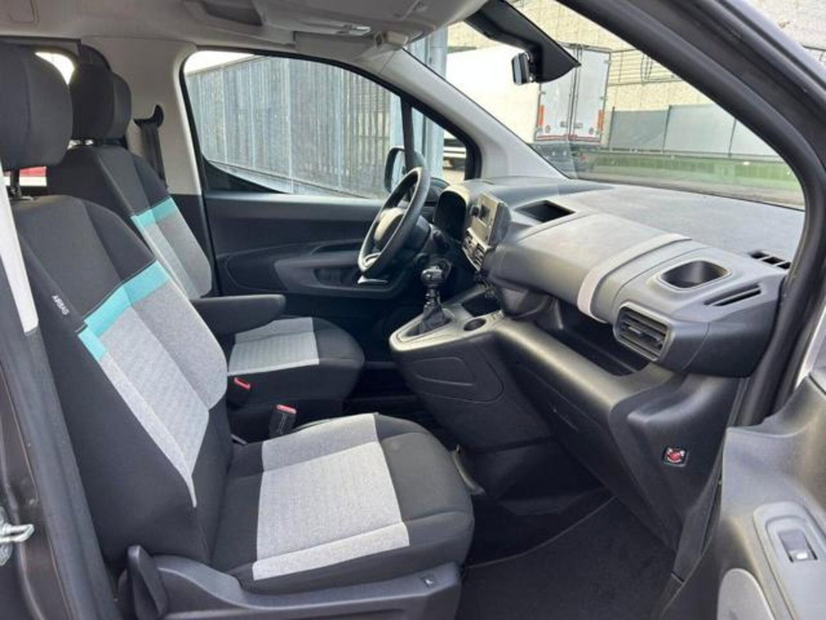 Citroen Berlingo PureTech 110 S&S XL Live (8)