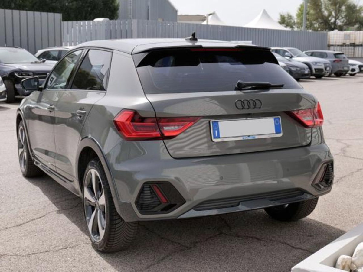 Audi A1 allstreet allstreet 30 TFSI Identity Contrast (3)