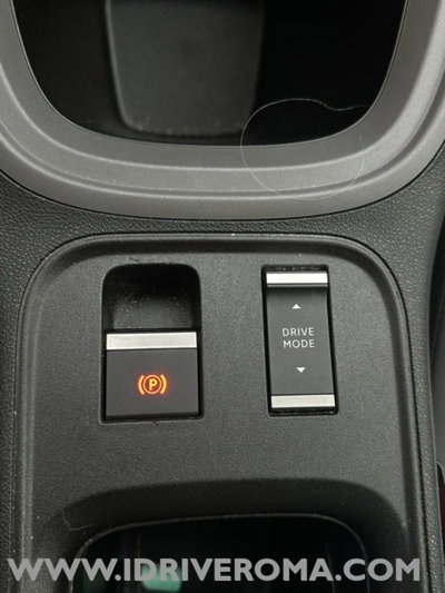 Jeep Avenger 1.2 turbo e-hybrid mhev Summit fwd 110cv edct6 (14)