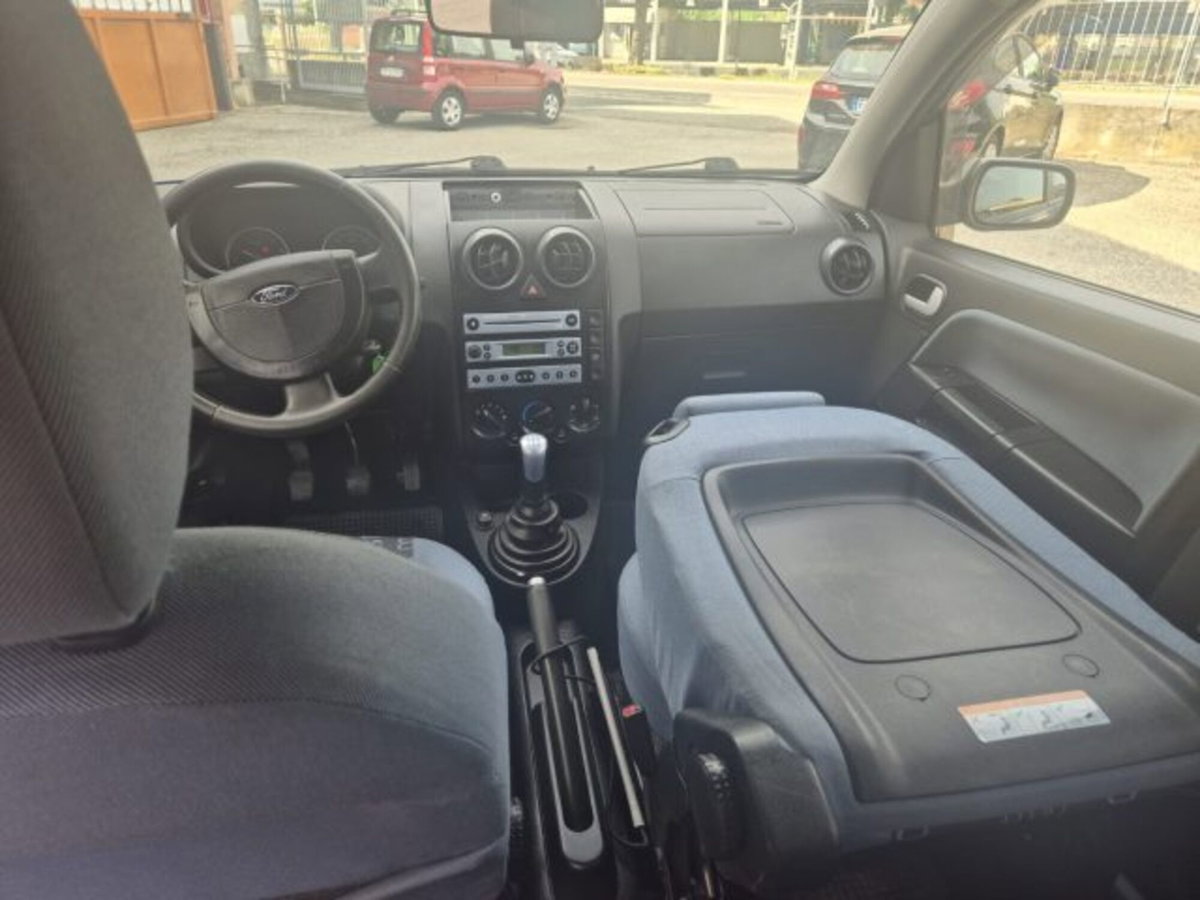 Ford Fusion 1.4 TDCi 5p. Leather (12)