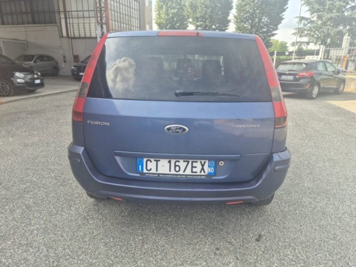 Ford Fusion 1.4 TDCi 5p. Leather (5)