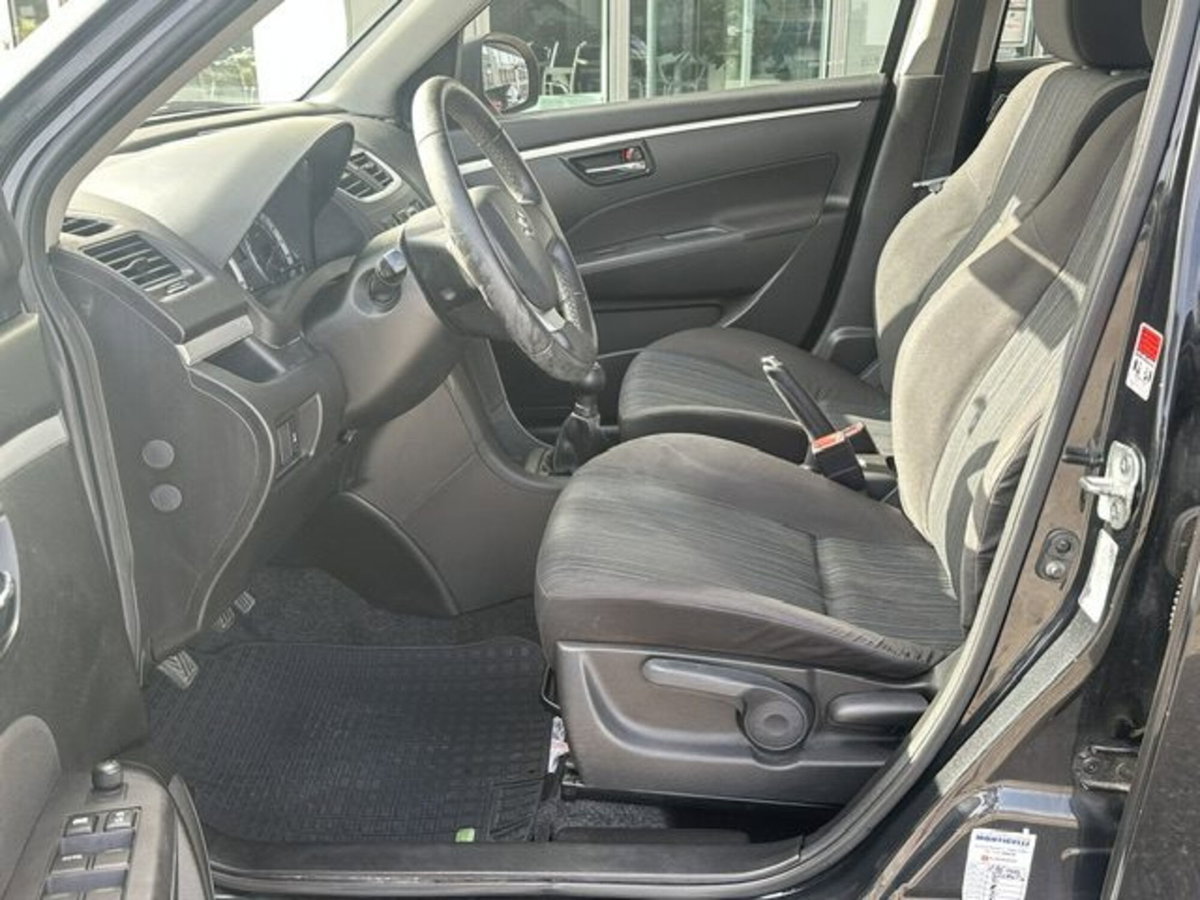 Suzuki Swift 1.3 DDiS 5 porte GL (12)