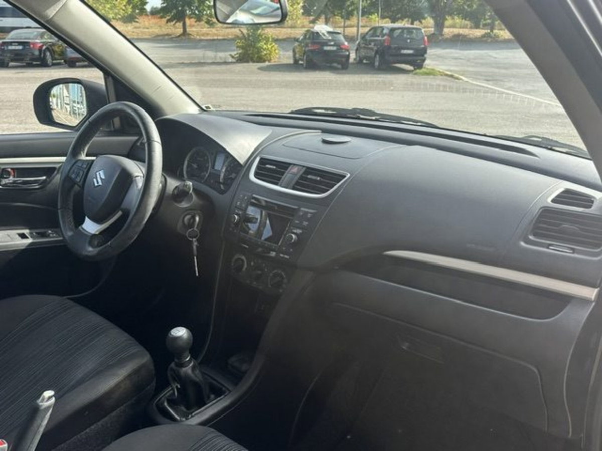 Suzuki Swift 1.3 DDiS 5 porte GL (13)