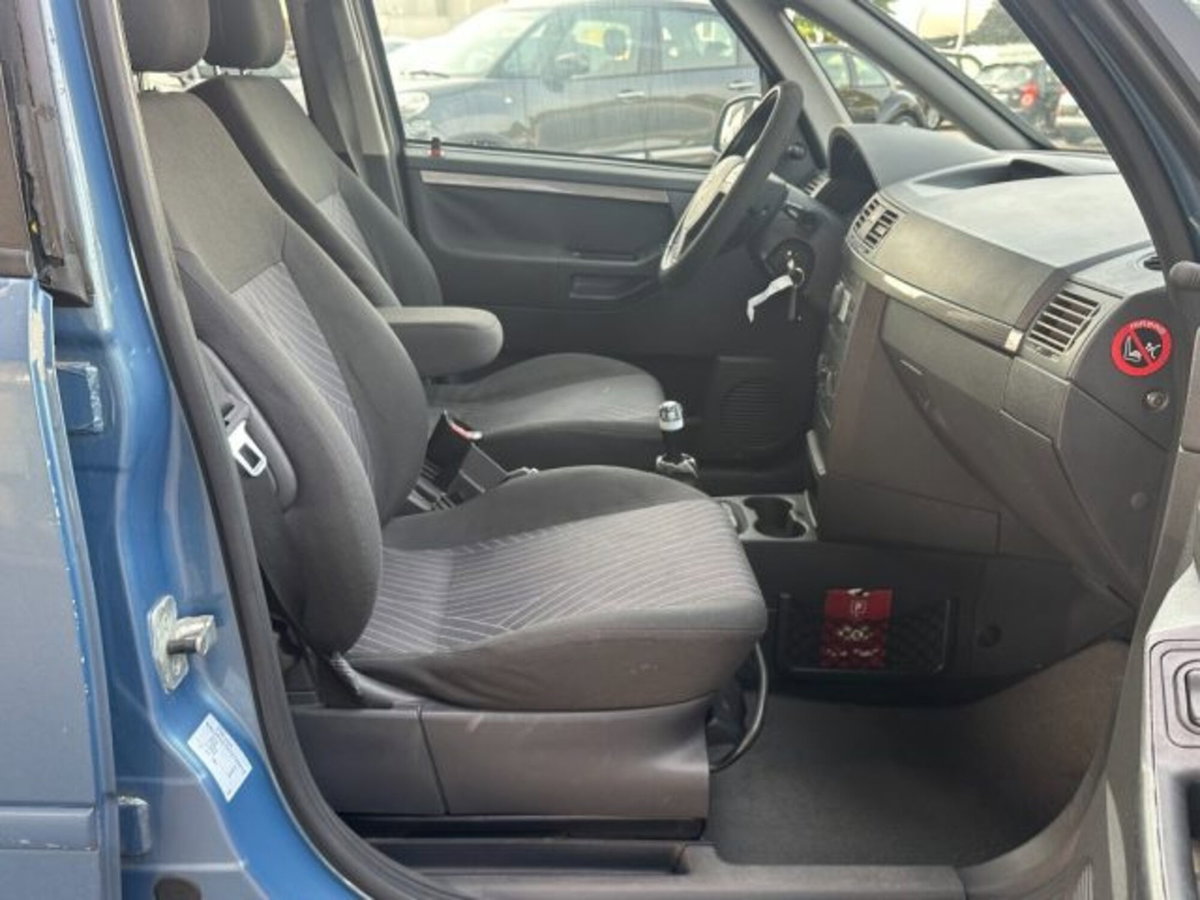 Opel Meriva 1.4 16V Club (14)