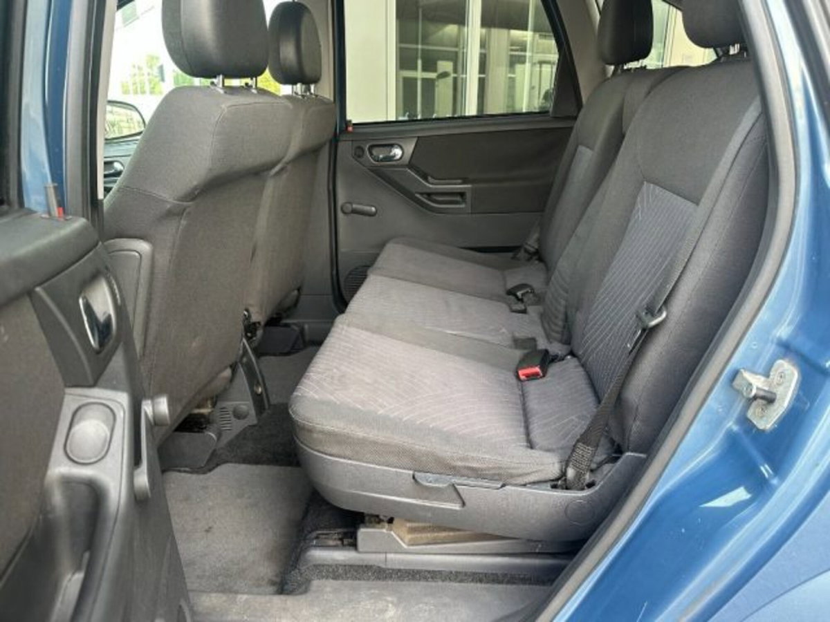 Opel Meriva 1.4 16V Club (15)