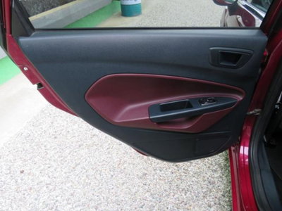 Ford Fiesta 1.4 5p. Bz.- GPL Titanium (20)
