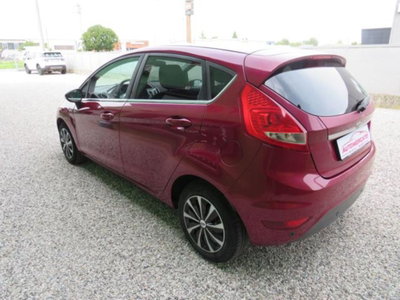 Ford Fiesta 1.4 5p. Bz.- GPL Titanium (8)