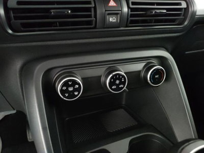 Citroen C3 1.2 puretech turbo You 100cv s&s (14)