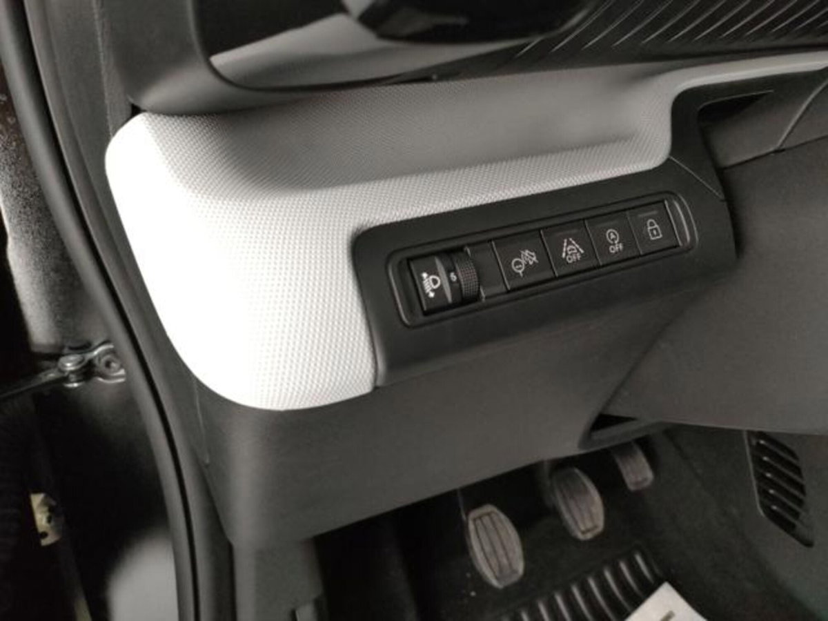 Citroen C3 1.2 puretech turbo You 100cv s&s (6)