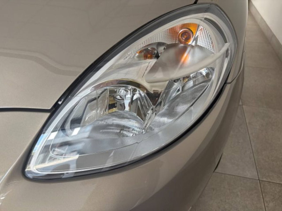 Lancia Ypsilon 1.2 Argento (10)