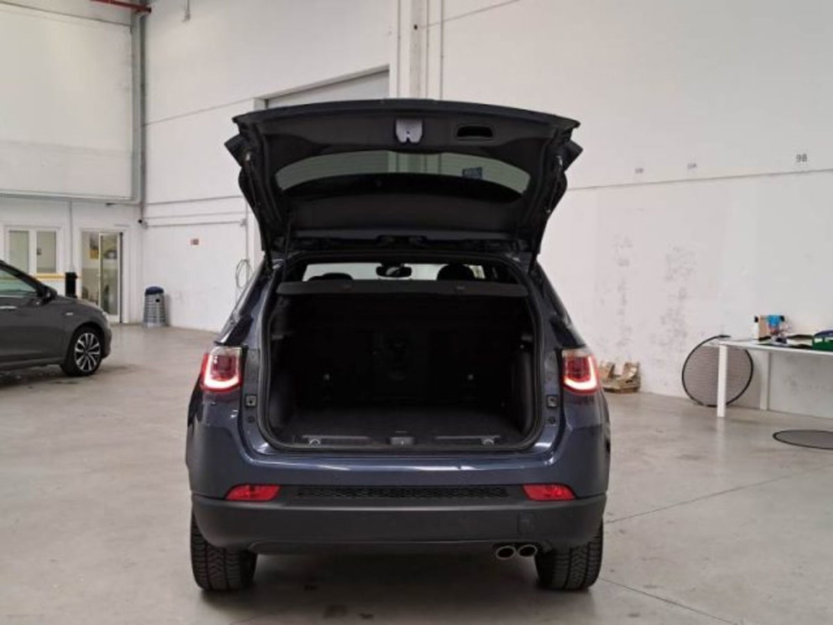 Jeep Compass 1.3 T4 240CV PHEV AT6 4xe S (6)