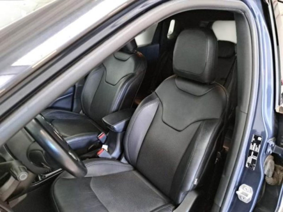 Jeep Compass 1.3 T4 240CV PHEV AT6 4xe S (8)