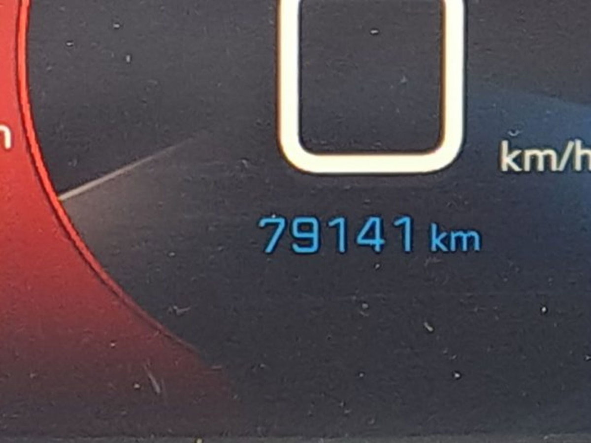 Peugeot 2008 PureTech 100 S&S Allure (7)