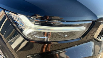 Volvo XC40 D3 AWD Geartronic (19)