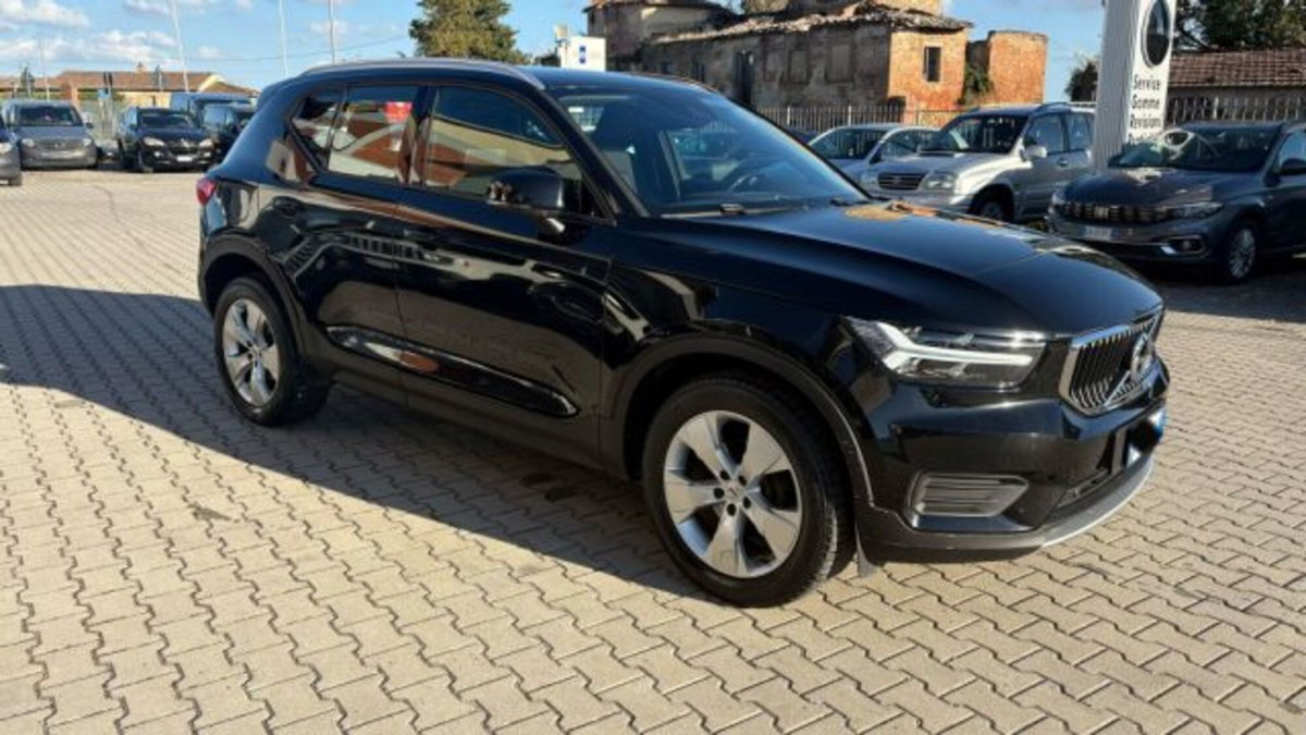 Volvo XC40 D3 AWD Geartronic (2)