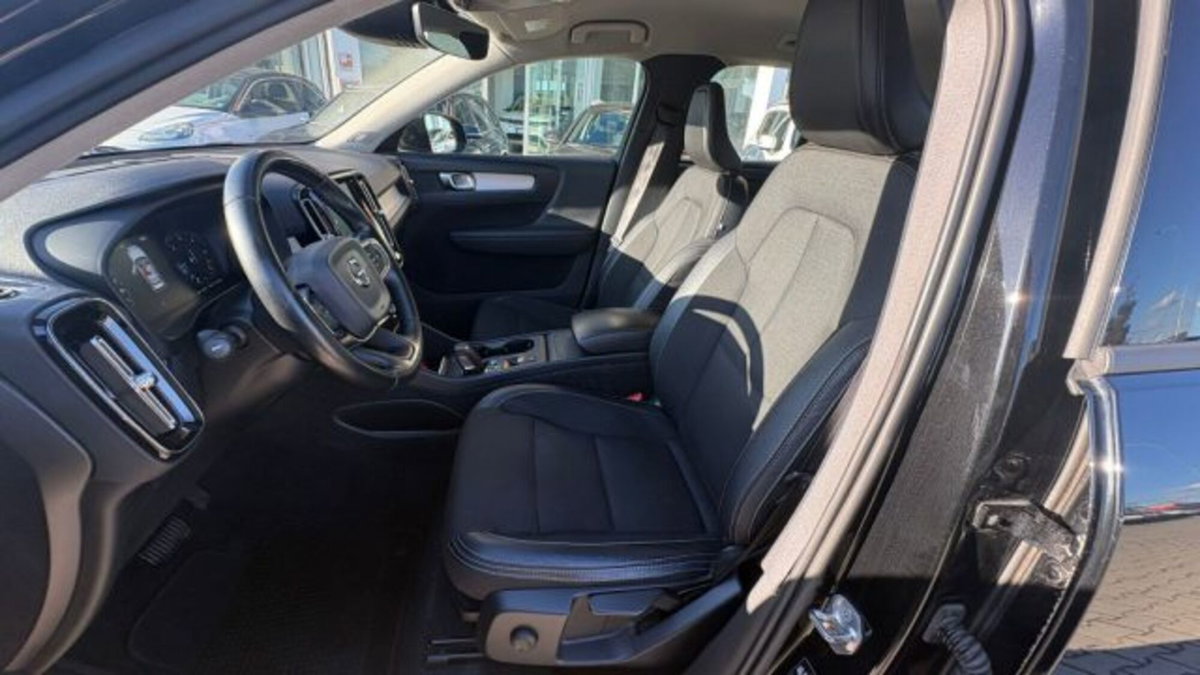 Volvo XC40 D3 AWD Geartronic (9)