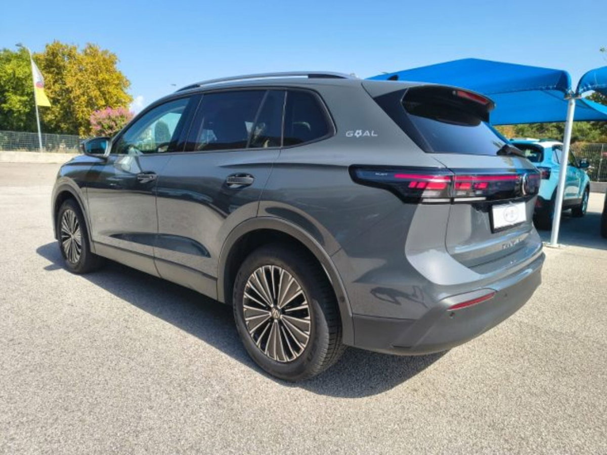 Volkswagen Tiguan 1.5 etsi Life 130cv dsg (3)
