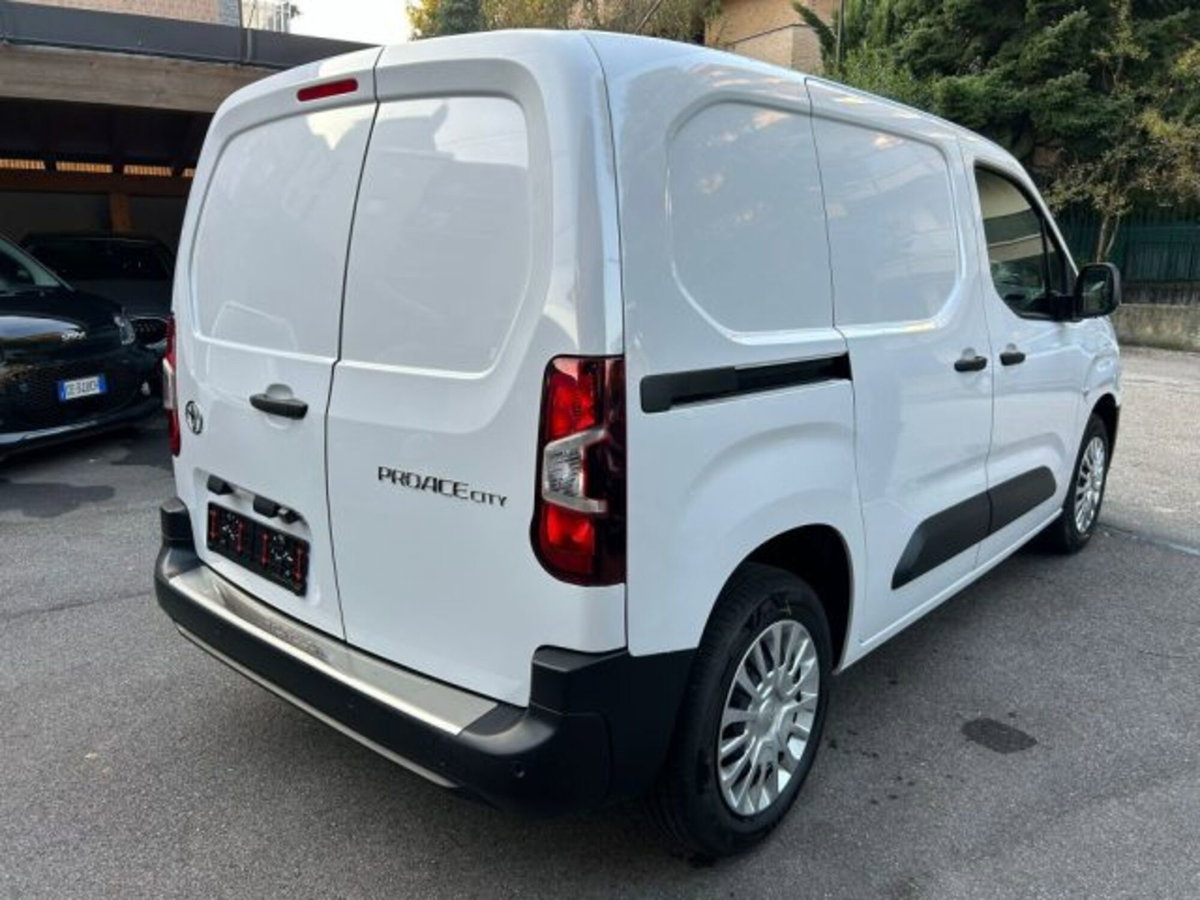 Toyota Proace City City 1.5D 100 CV S&S PC 4p. Comfort (3)