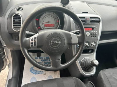Opel Agila 1.0 12V 65CV (7)