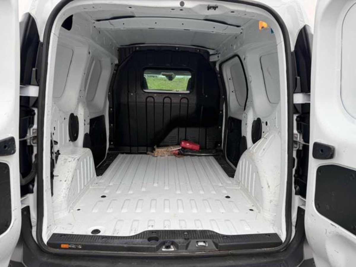 Renault Express 1.4 Blue dCi 75 Van (8)