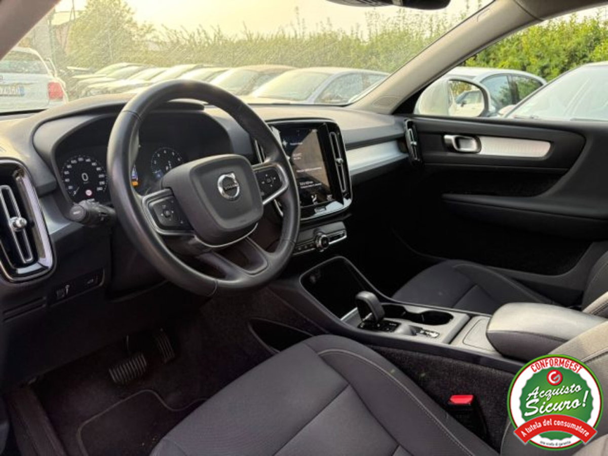 Volvo XC40 T2 Geartronic Momentum (11)
