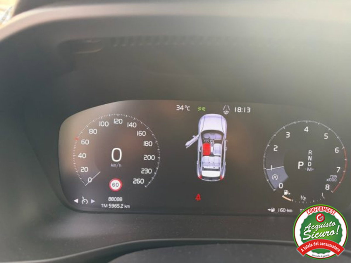 Volvo XC40 T2 Geartronic Momentum (13)