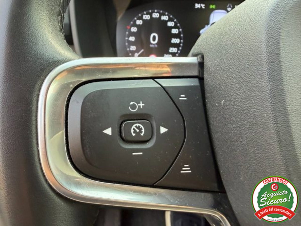 Volvo XC40 T2 Geartronic Momentum (15)