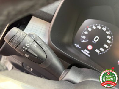 Volvo XC40 T2 Geartronic Momentum (17)