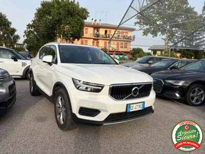 Volvo XC40 T2 Geartronic Momentum (2)