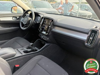 Volvo XC40 T2 Geartronic Momentum (8)