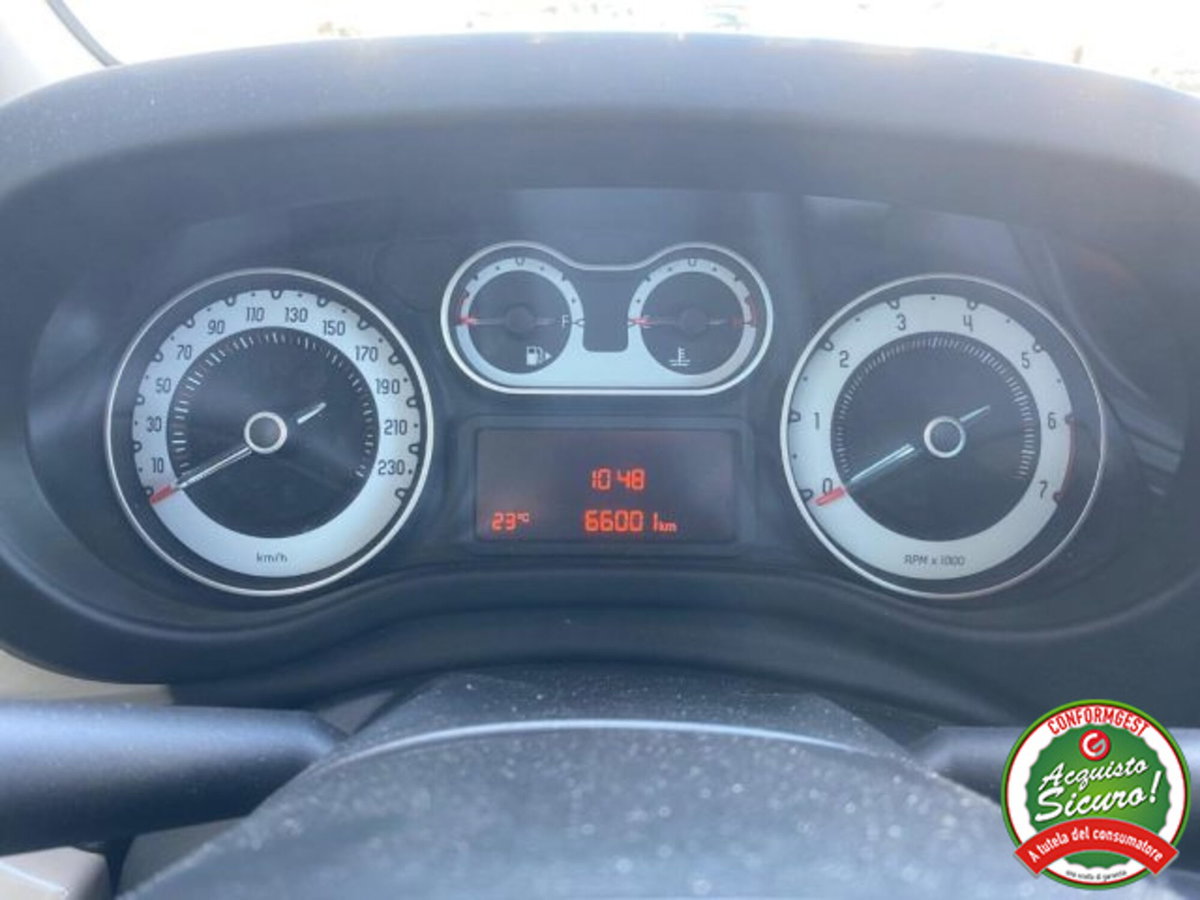 Fiat 500L 1.4 95 CV Trekking (13)