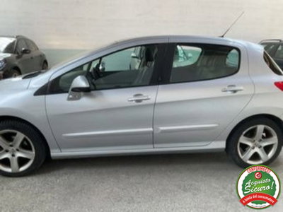 Peugeot 308 1.6 HDi 110CV 5p. Féline (6 Marce) (2)