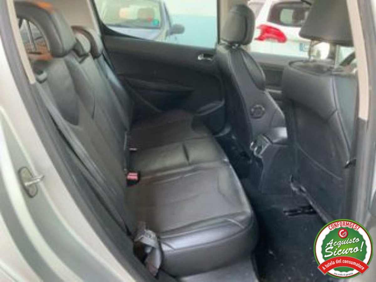 Peugeot 308 1.6 HDi 110CV 5p. Féline (6 Marce) (6)