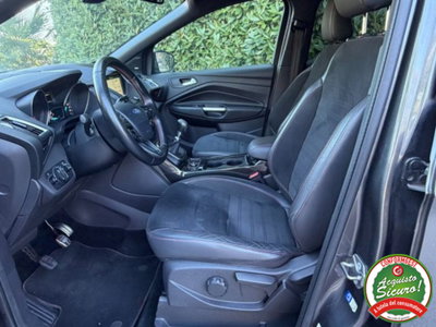 Ford Kuga 1.5 TDCI 120 CV S&S 2WD ST-Line Business (13)