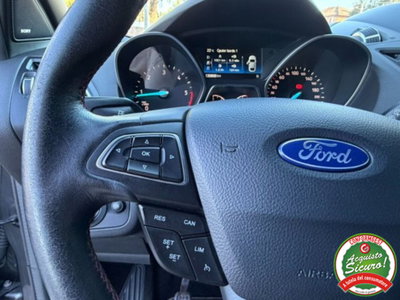 Ford Kuga 1.5 TDCI 120 CV S&S 2WD ST-Line Business (17)