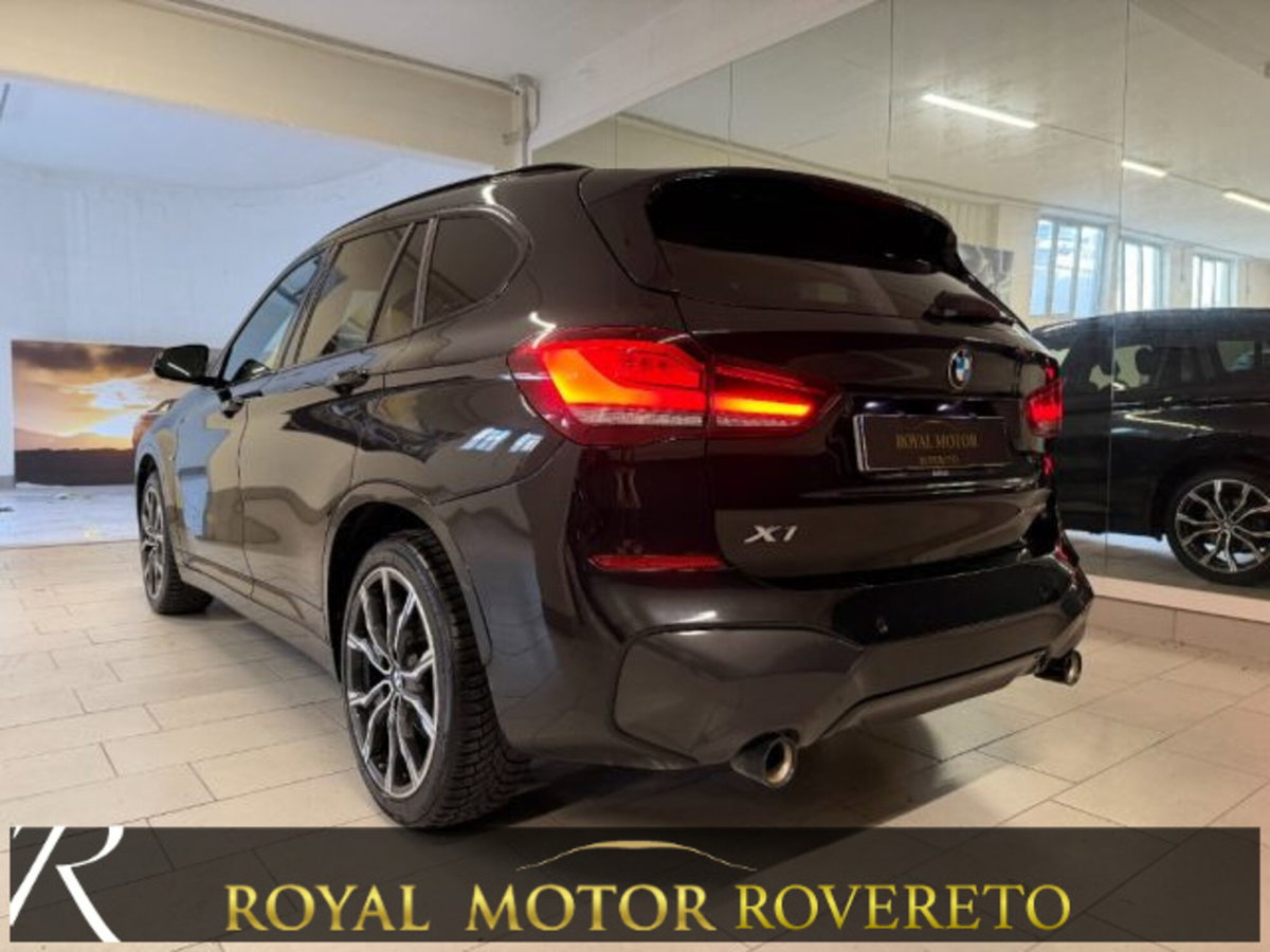 BMW X1 xDrive18d (6)