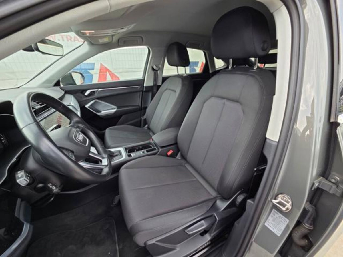 Audi Q3 Sportback 35 TDI quattro S tronic Business Plus (11)