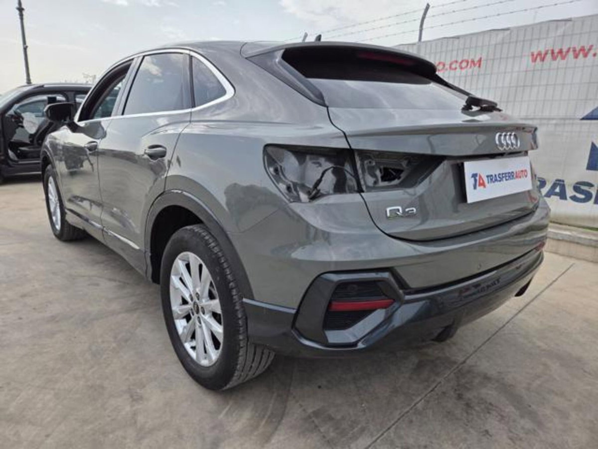Audi Q3 Sportback 35 TDI quattro S tronic Business Plus (3)