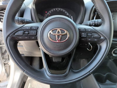 Toyota Aygo X 1.0 Active 72cv (13)